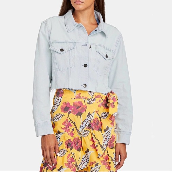 NWT Frame Ultra Cropped Bleach Out Wash Denim Jacket Size XS - Picture 1 of 7